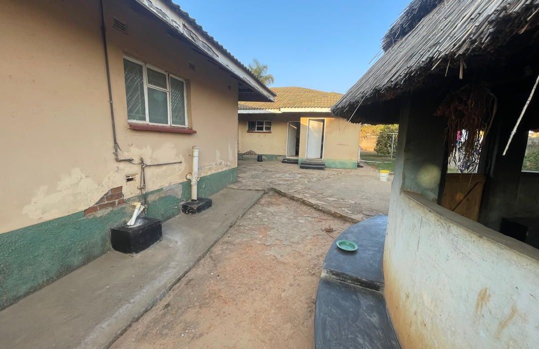5 Bedroom House for Rent at Sally Mugabe Heights in Domboshawa