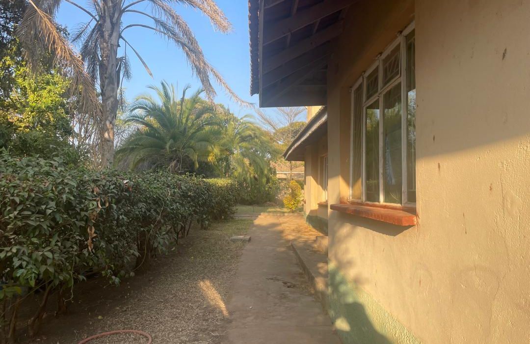 5 Bedroom House for Rent at Sally Mugabe Heights in Domboshawa
