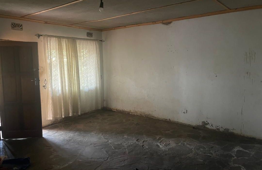 5 Bedroom House for Rent at Sally Mugabe Heights in Domboshawa
