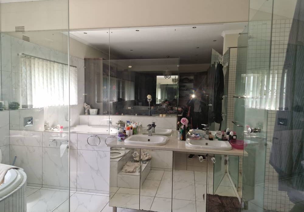 5 Bedroom House for Sale in Alexander Park 