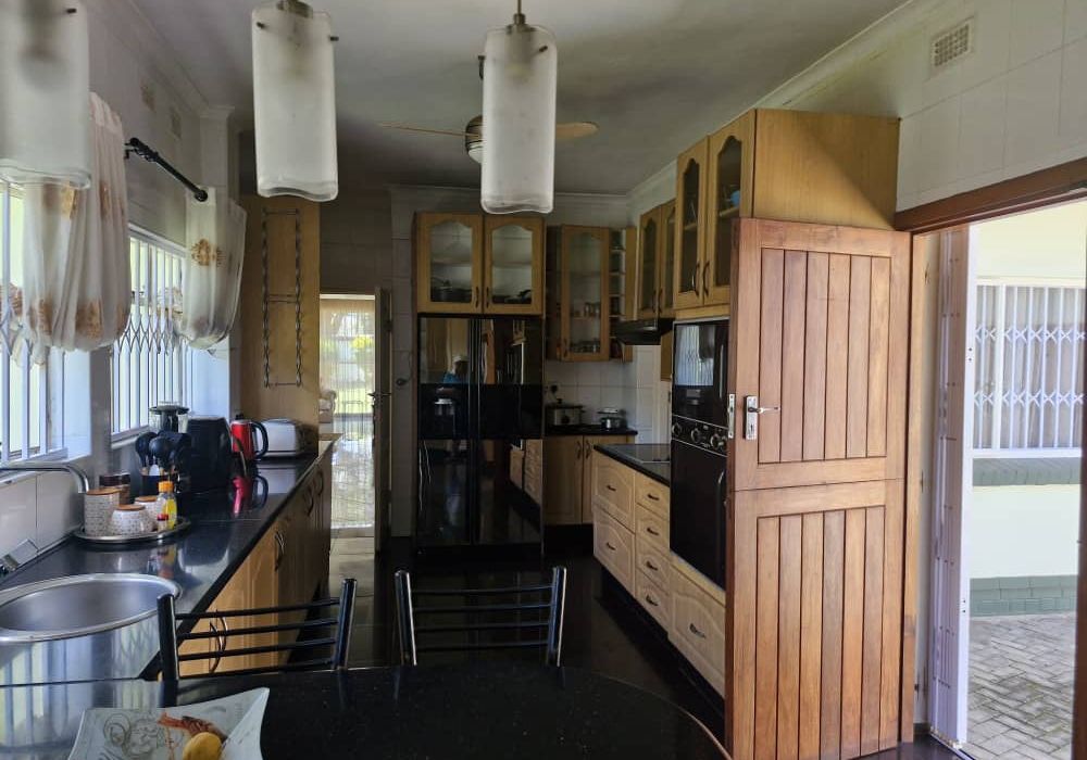 5 Bedroom House for Sale in Alexander Park 