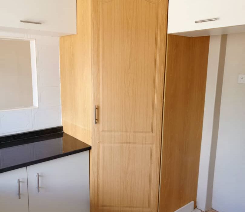 5 Bedroom House for Sale in Emerald Hill 