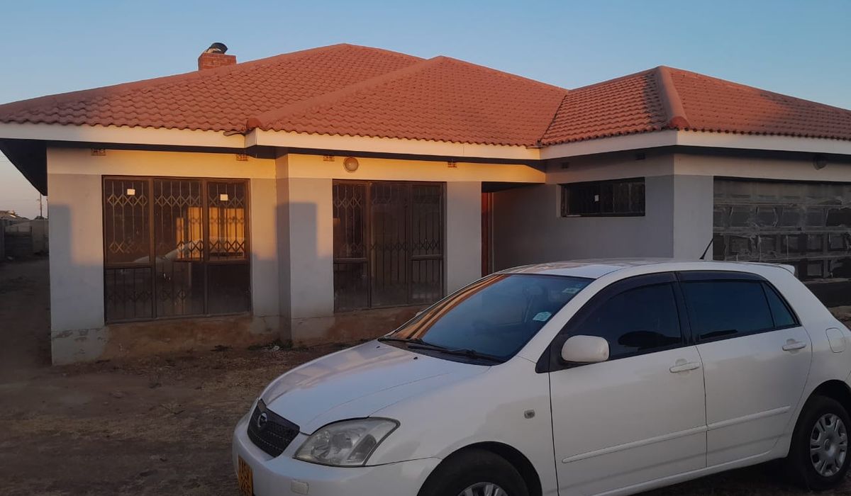 5 Bedroom House for Sale in Fairview Park 