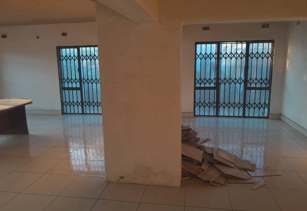 5 Bedroom House for Sale in Fairview Park 