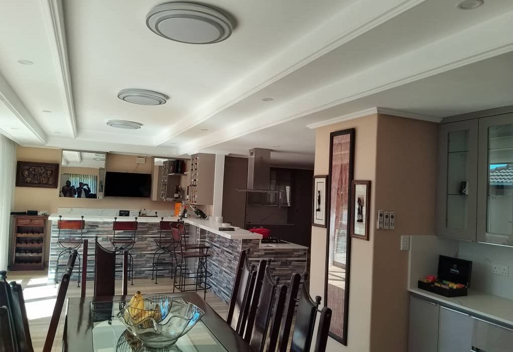 5 Bedroom House for Sale in Greendale 