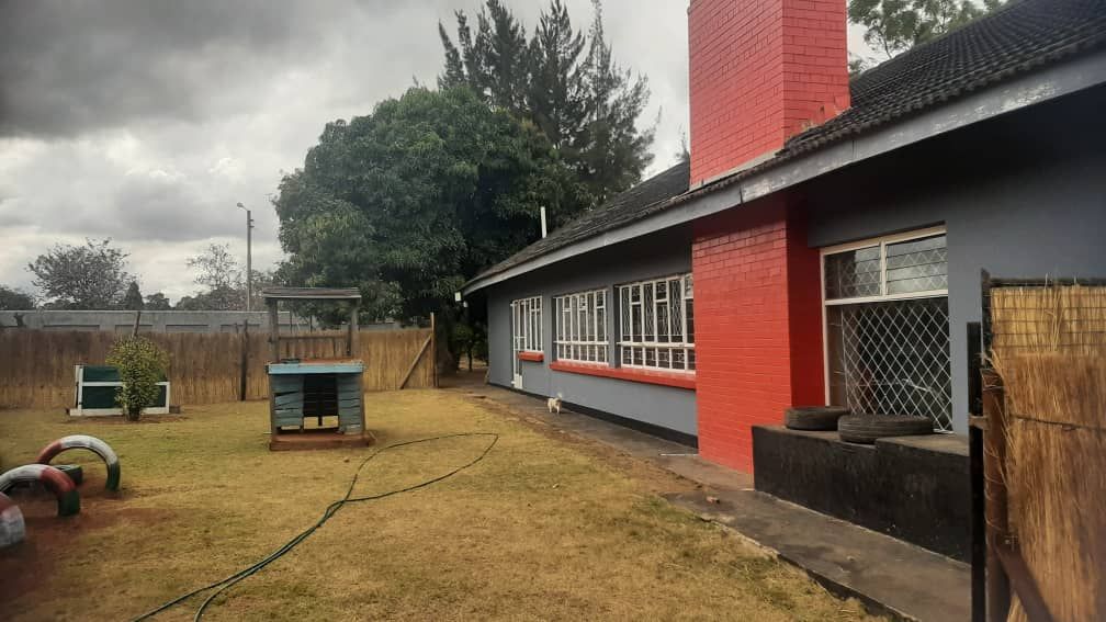 5 Bedroom House for Sale in Greendale 