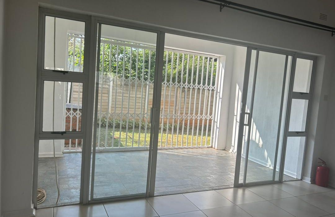 5 Bedroom House for Sale in Greendale 