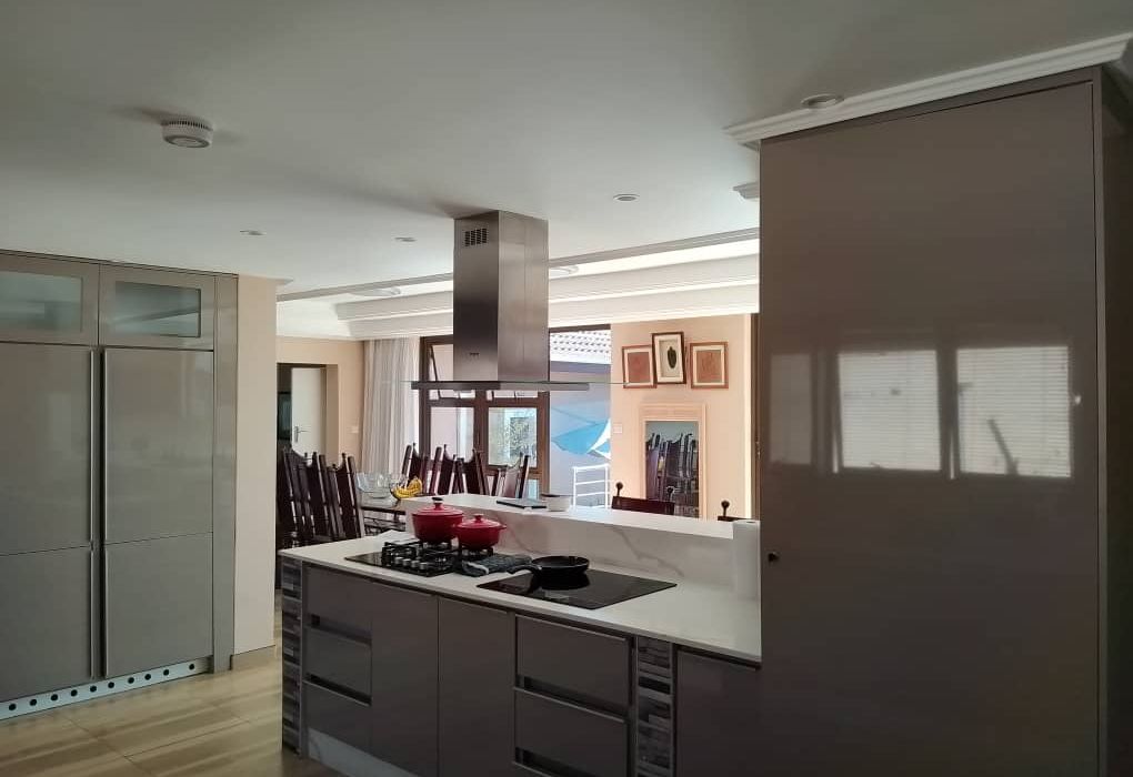 5 Bedroom House for Sale in Greendale 