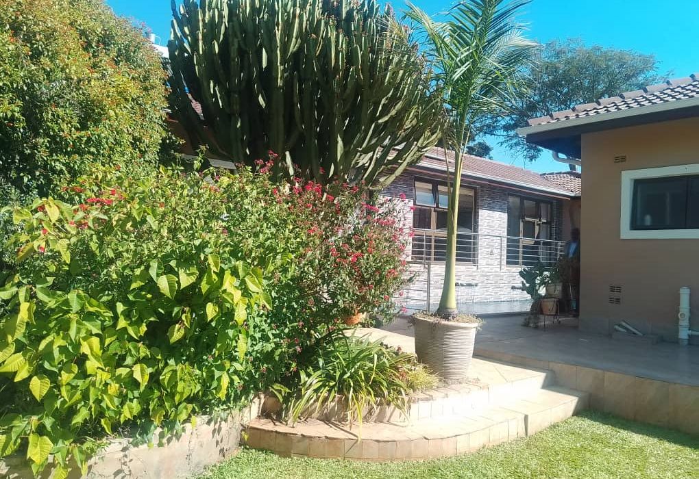 5 Bedroom House for Sale in Greendale 