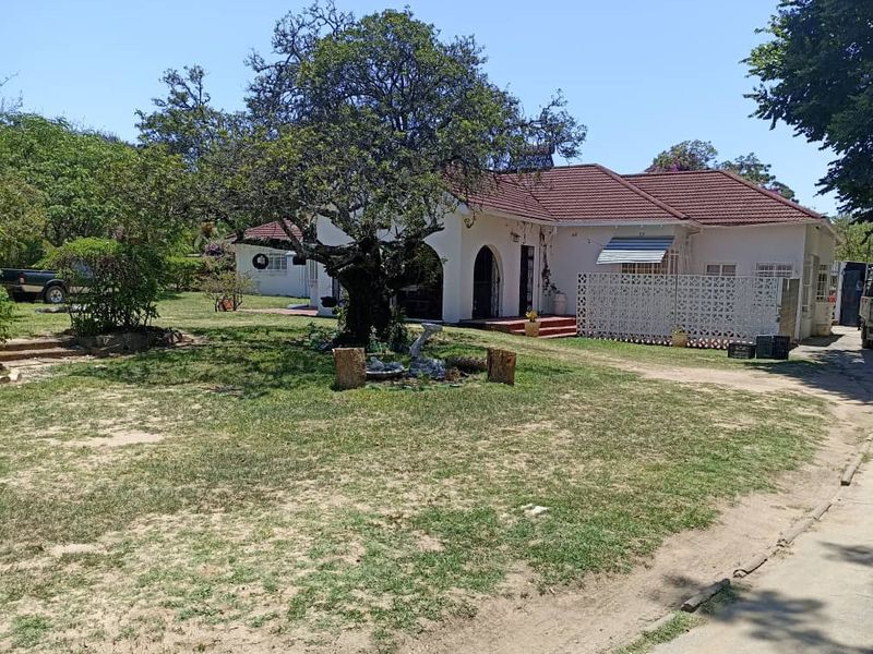 5 Bedroom House for Sale in Greendale 