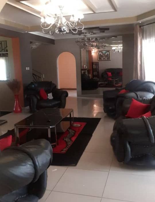 5 Bedroom House for Sale in in Borrowdale 