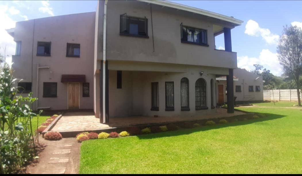 5 Bedroom House for Sale in in Borrowdale 