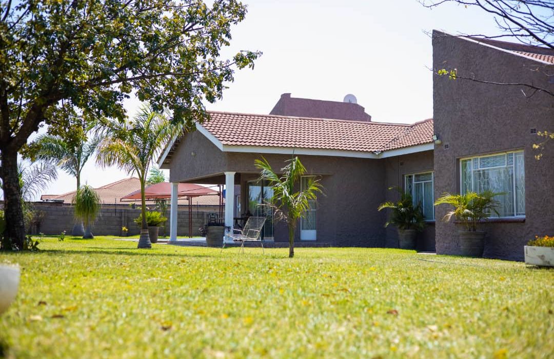 5 Bedroom House for Sale in Kwekwe - Golden Acres 