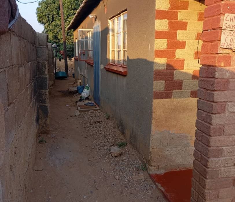 5 Bedroom House for Sale in Mbizo,  Kwekwe