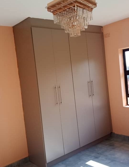 5 Bedroom House for Sale in Mount Pleasant Heights 