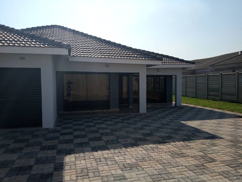 5 Bedroom House for Sale in Mount Pleasant Heights 