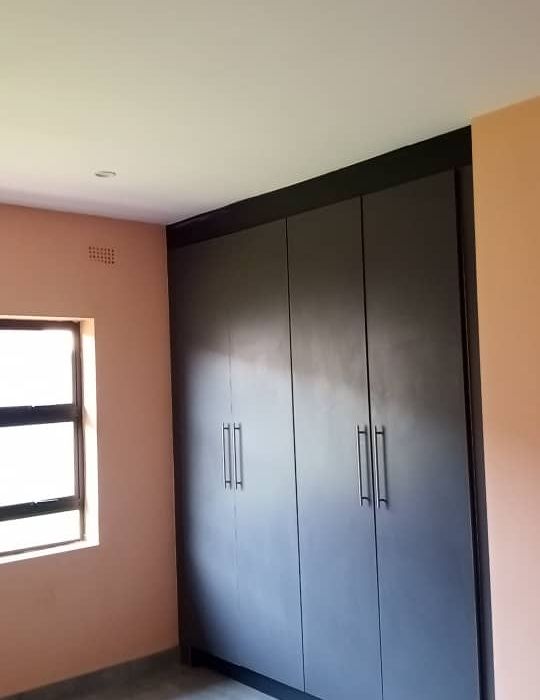 5 Bedroom House for Sale in Mount Pleasant Heights 