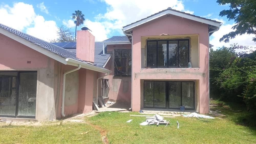 5 Bedroom House for Sale in Mount Pleasant 