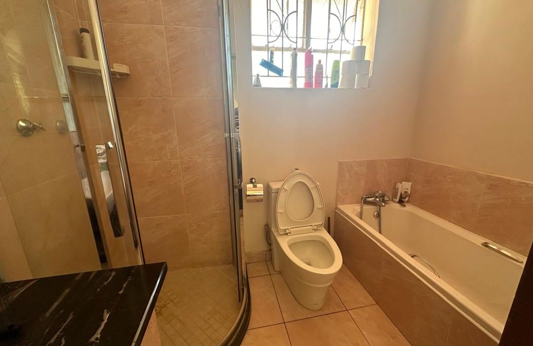 5 Bedroom House for Sale in Old Mount Pleasant