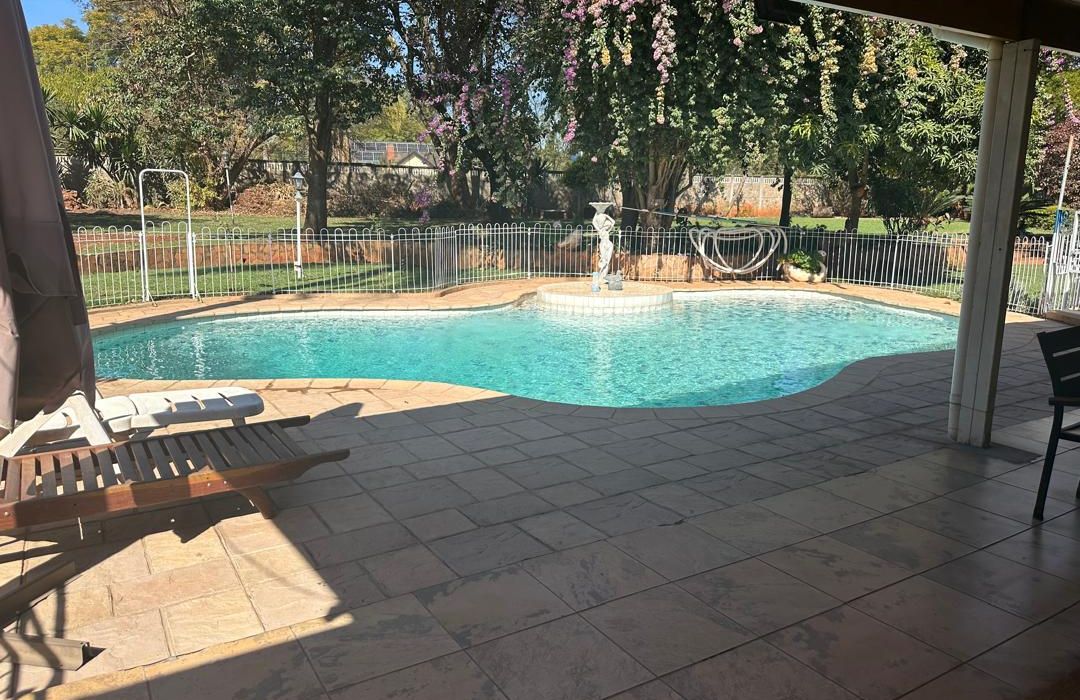 5 Bedroom House for Sale in Old Mount Pleasant