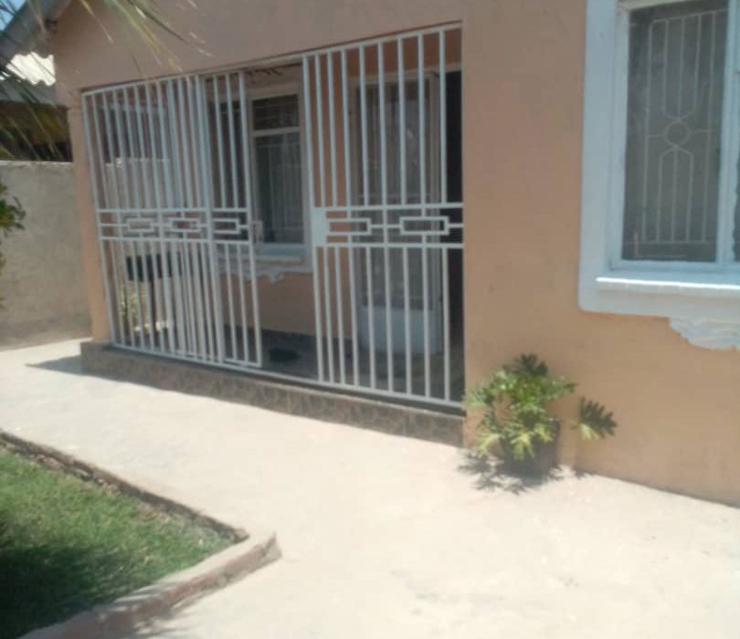 5 Bedroom House for Sale in Stoneridge