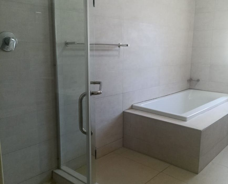 5 Bedroom House for Sale in Vainona 