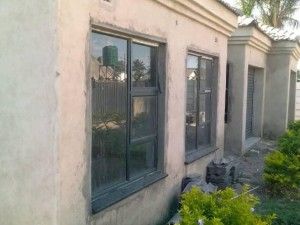 5 Bedroom House for Sale in Waterfalls 