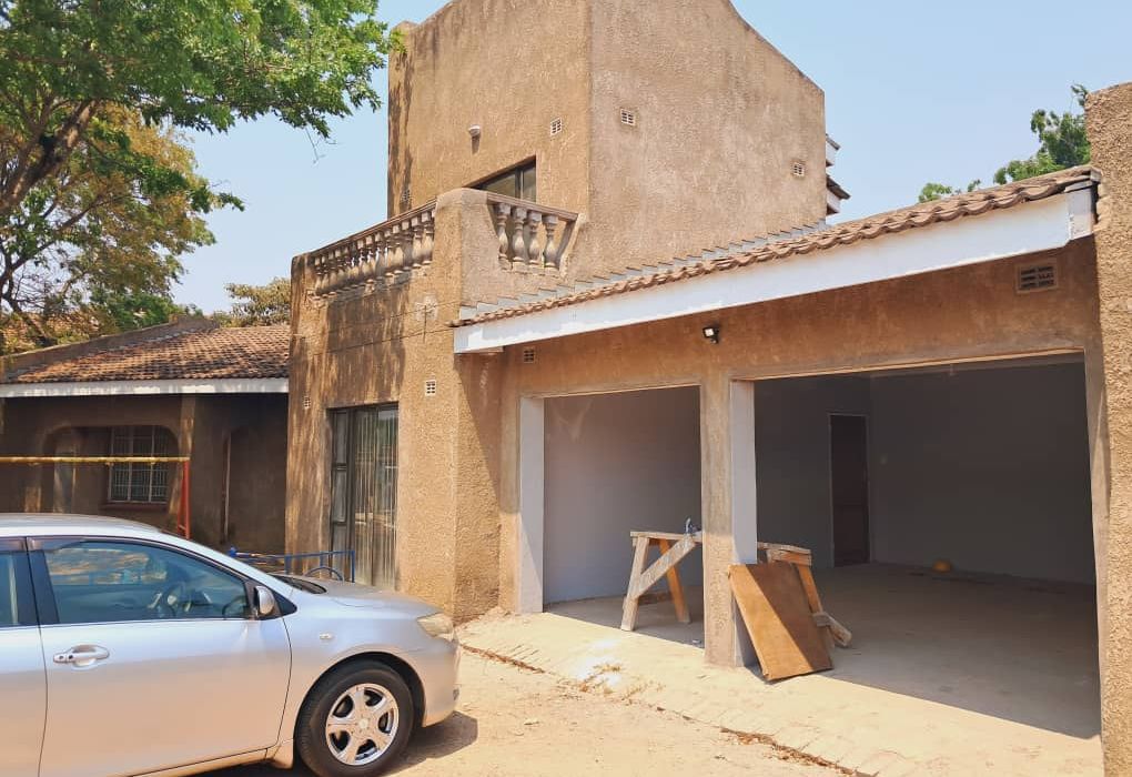 5 Bedroom House for Sale in Zimre Park 
