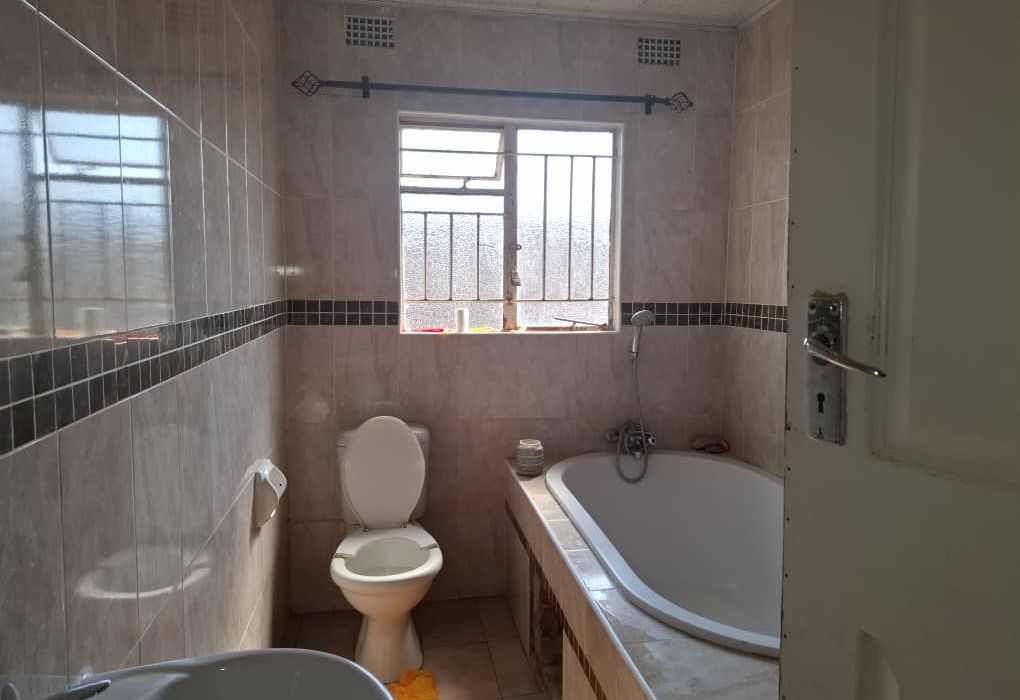5 Bedroom House in Granary, Phase 3 for Sale 