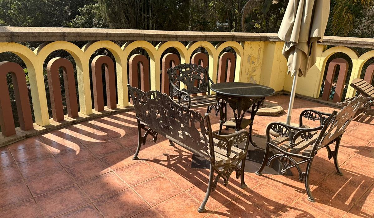 5 Bedroom House in Marlborough for Sale 