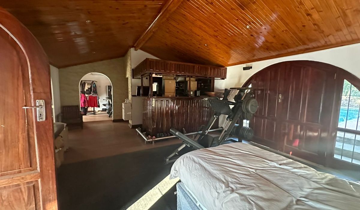 5 Bedroom House in Marlborough for Sale 