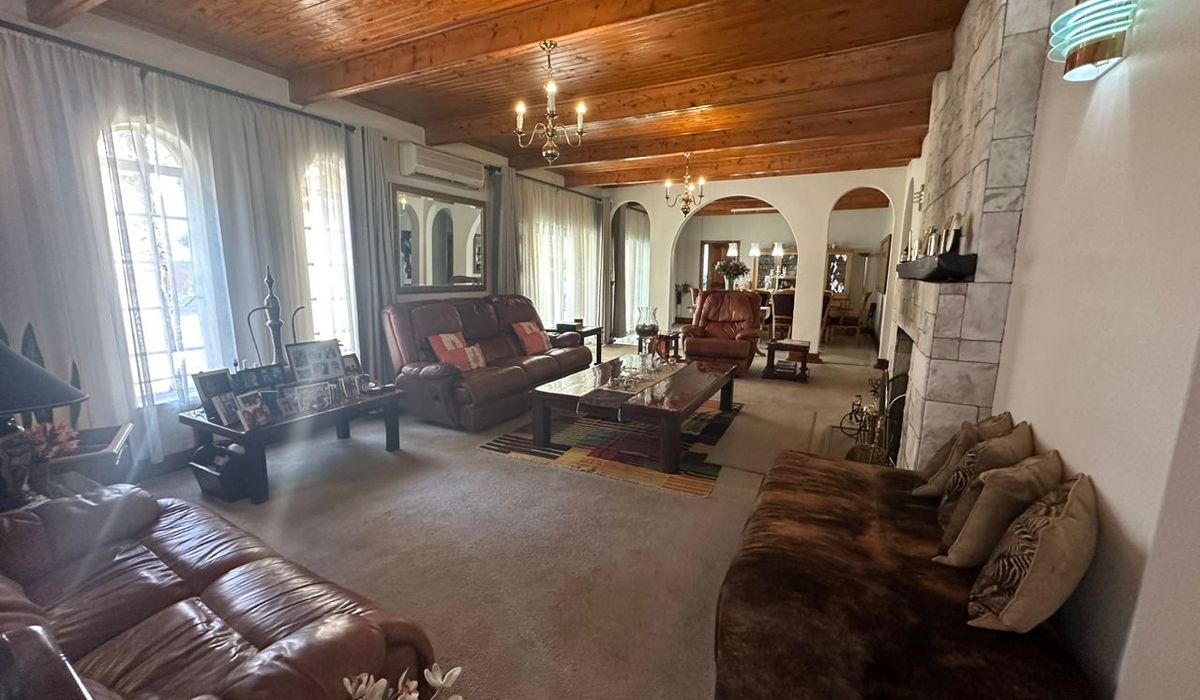 5 Bedroom House in Marlborough for Sale 