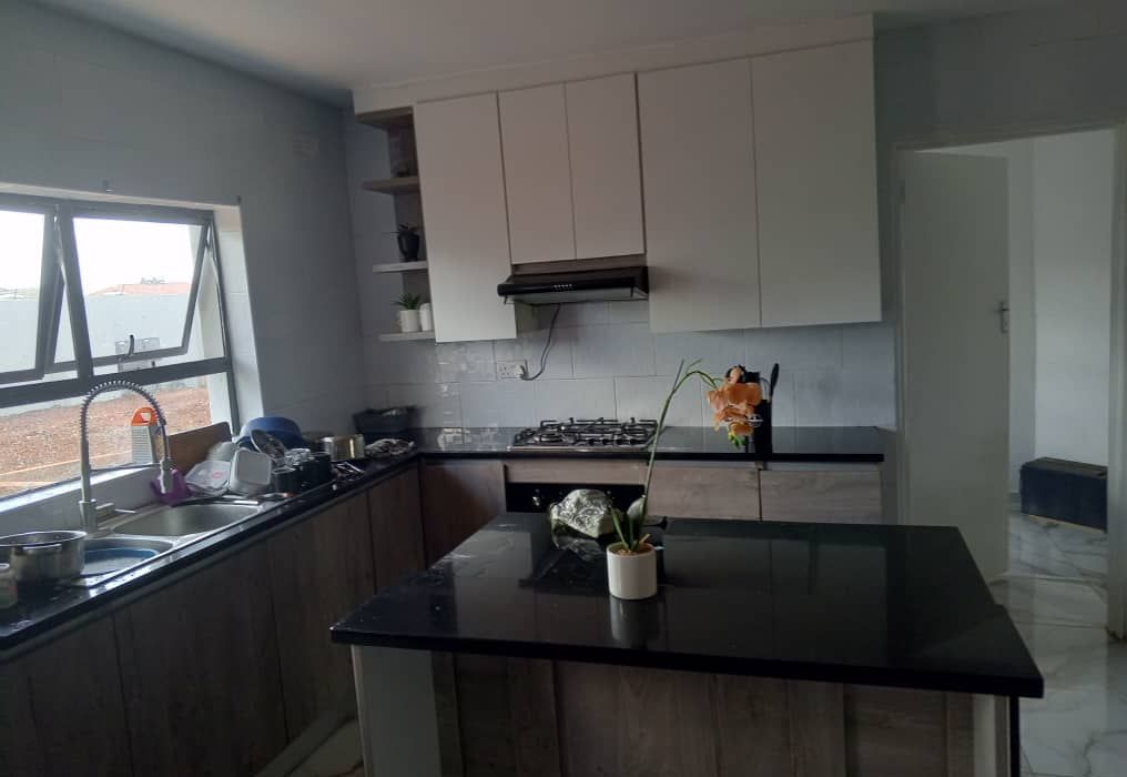 5 Bedroom House in Mount Pleasant Heights, Phase 2 for Sale 