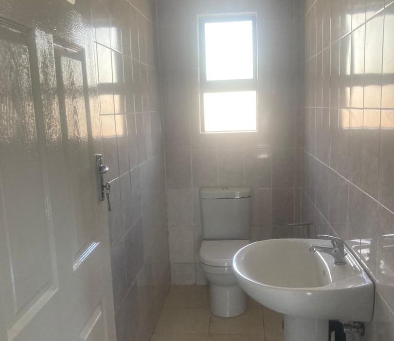 5 Bedroomed House for Rent in Borrowdale Brookview 