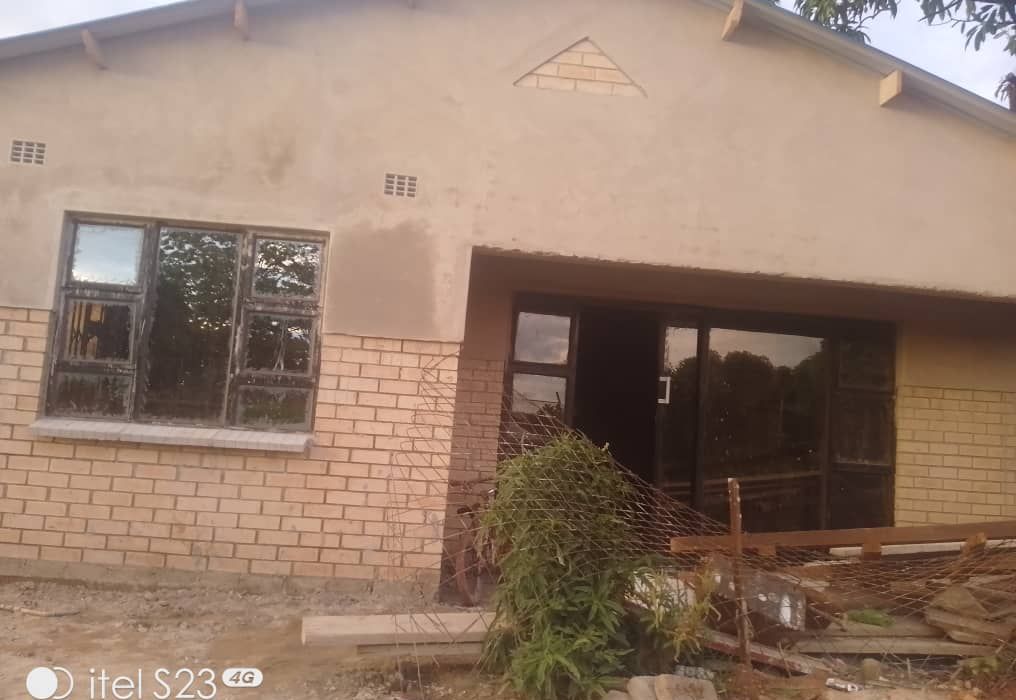 5 Roomed House for Sale in Rimuka Kadoma 