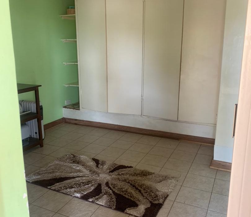 6 Bedroom, 3 Storey House for Sale in Glen Lorne 