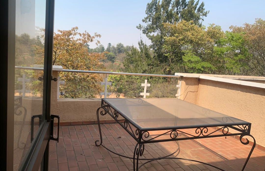 6 Bedroom, 3 Storey House for Sale in Glen Lorne 