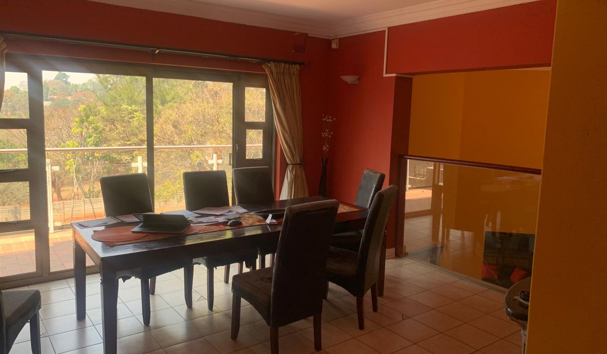 6 Bedroom, 3 Storey House for Sale in Glen Lorne 