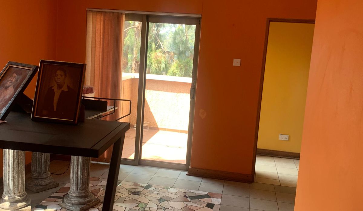 6 Bedroom, 3 Storey House for Sale in Glen Lorne 