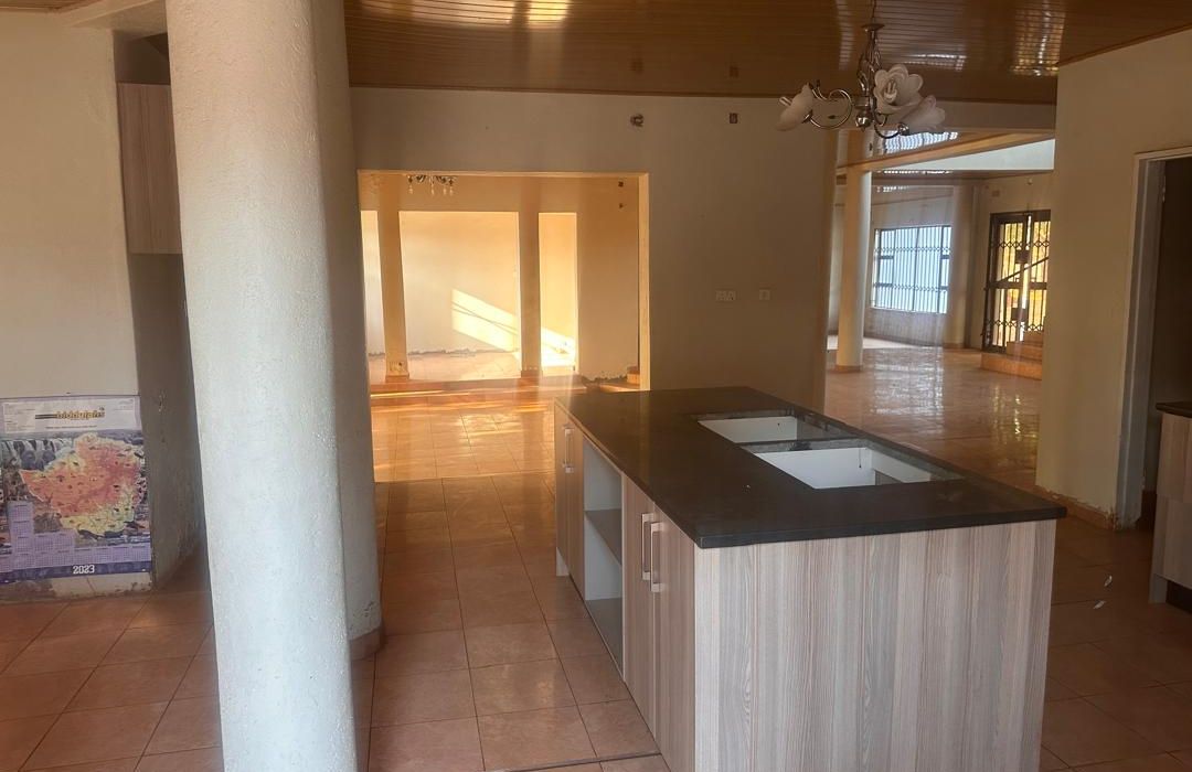 6 Bedroom Double Storey House for Rent in Norton Nharira Views