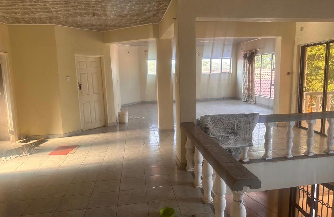 6 Bedroom Double Storey House for Rent in Norton Nharira Views