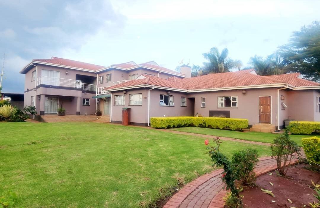 6 Bedroom Double Storey House for Sale in Gletwin, Chishawasha 