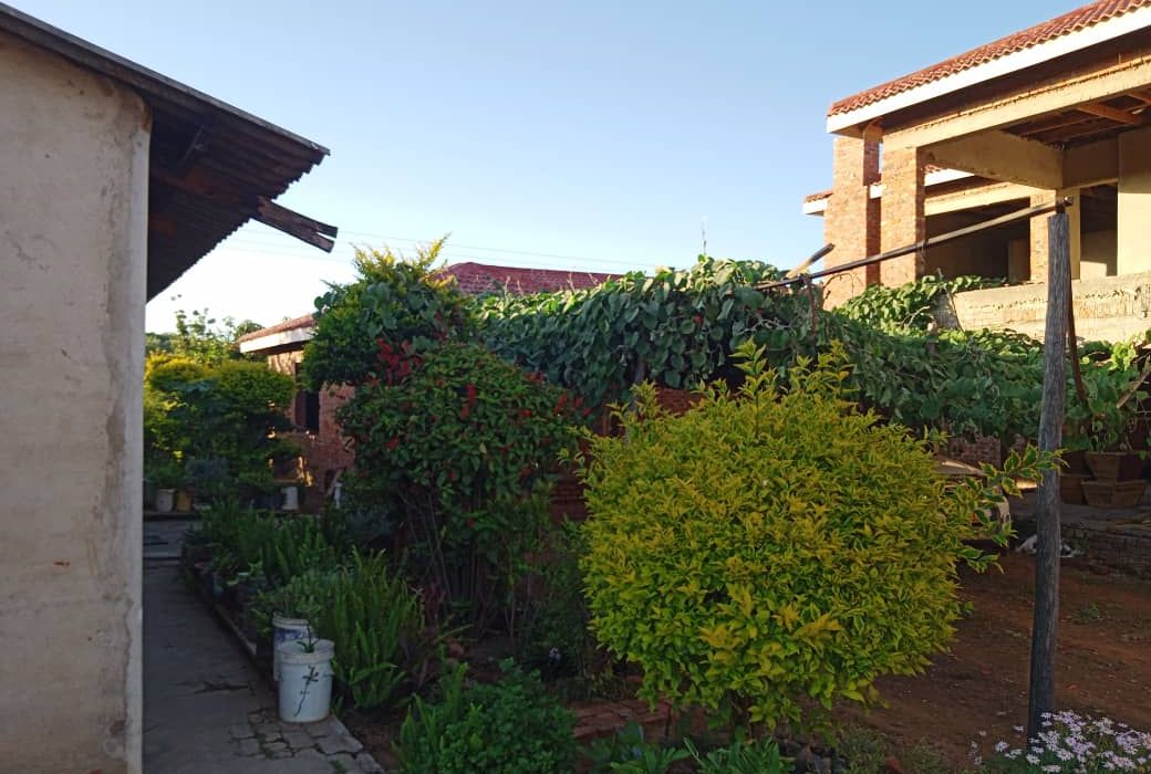 6 Bedroom Double Storey in Rydale Ridge 