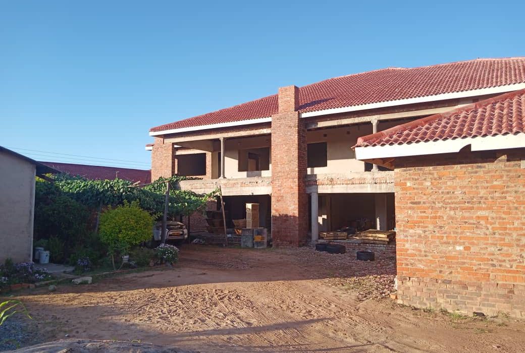 6 Bedroom Double Storey in Rydale Ridge 