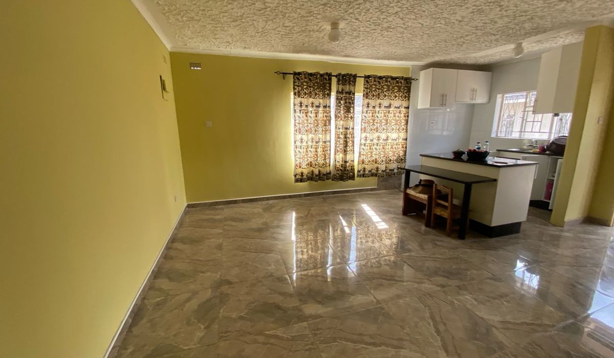 6 Bedroom House for Sale in Emerald Hill 