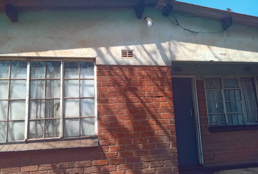 6 Room House for Sale in Kambuzuma, Section 5