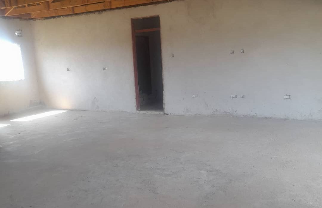 6 Bedroom House for Sale in Sebastopol Park, Ruwa