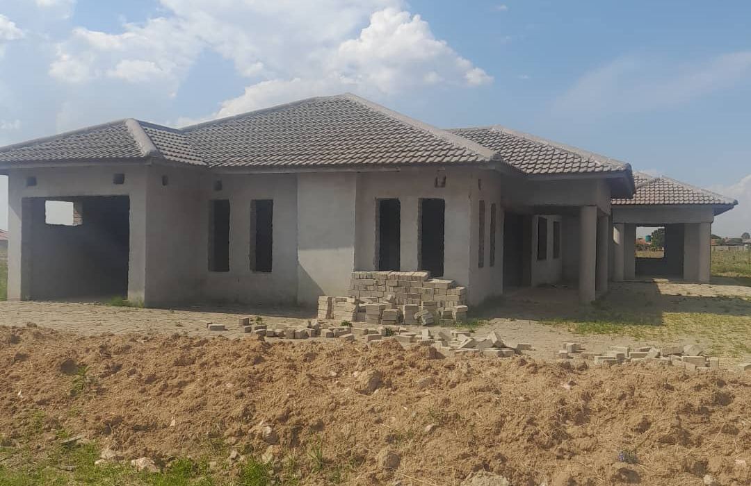 6 Bedroom House for Sale in Sebastopol Park, Ruwa
