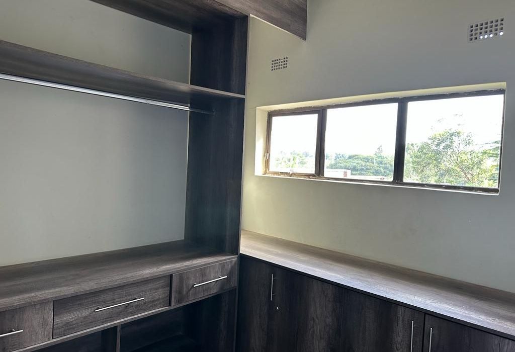 6 Bedroom House for Sale in Shawasha Hills 