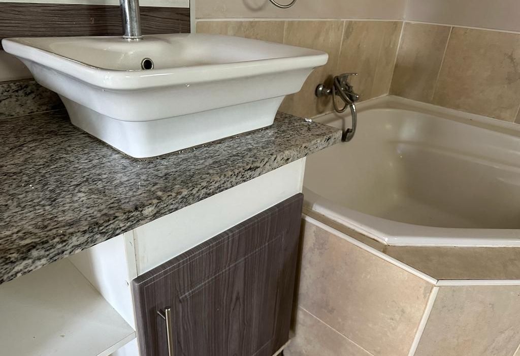 6 Bedroom House for Sale in Shawasha Hills 